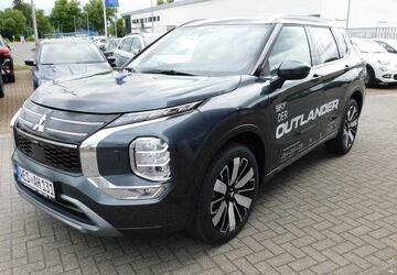 Mitsubishi Outlander 3.000 km 47.990 &euro; Xanten 46509