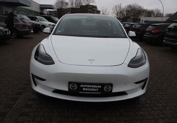 Tesla Model 3 129.900 km 24.500 &euro; Bocholt 46395