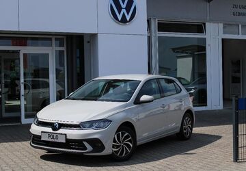VW Polo 5.401 km 19.850 &euro; Emmerich am Rhein 46446