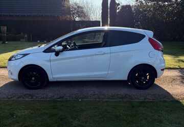 Ford Fiesta 130.559 km 3.999 &euro; Bocholt 46399