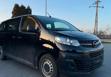 Opel Vivaro 119.000 km 17.990 &euro; Hünxe 46569