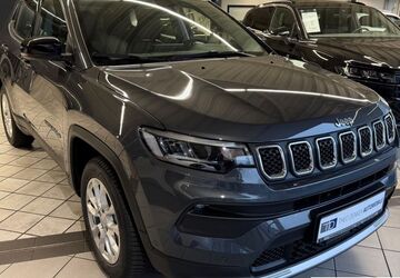 Jeep Compass 10.852 km 29.850 &euro; Bocholt 46395
