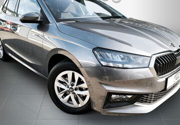 Skoda Fabia 16.820 km 18.890 &euro; Xanten 46509