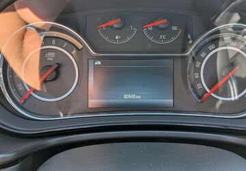 Opel Insignia 81.000 km 8.999 &euro; Xanten 46509