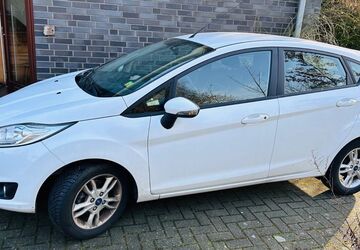 Ford Fiesta 120.843 km 4.999 &euro; Bocholt 46395